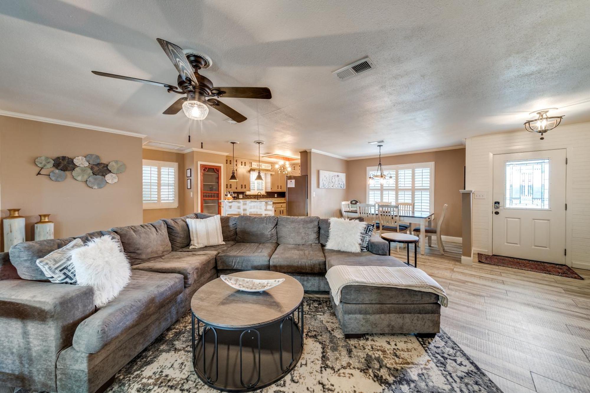 Charming Pet Friendly 4 Bdrm Home Mins To Main St And Wineries Fredericksburg Ngoại thất bức ảnh