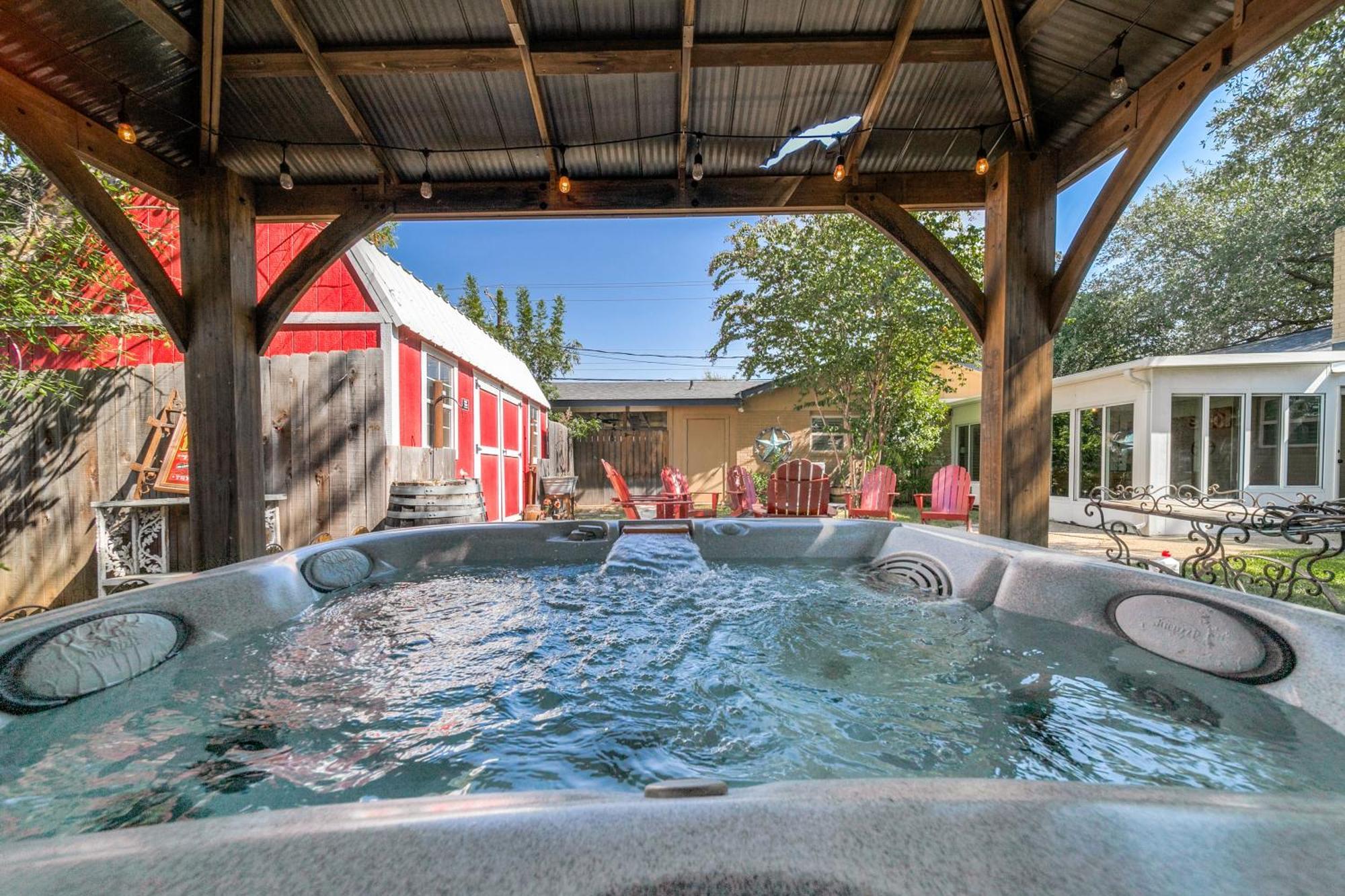Charming Pet Friendly 4 Bdrm Home Mins To Main St And Wineries Fredericksburg Ngoại thất bức ảnh