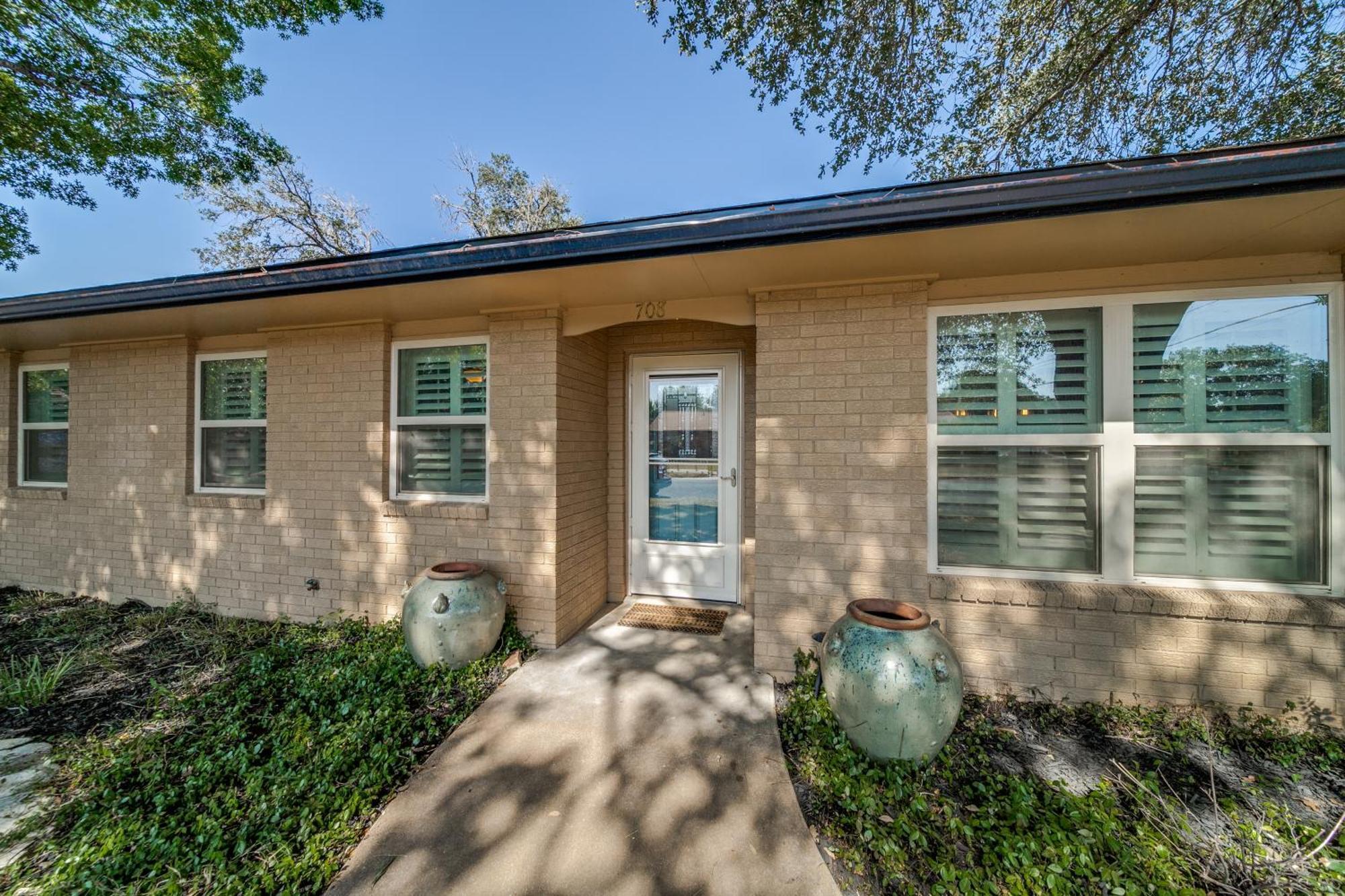 Charming Pet Friendly 4 Bdrm Home Mins To Main St And Wineries Fredericksburg Ngoại thất bức ảnh