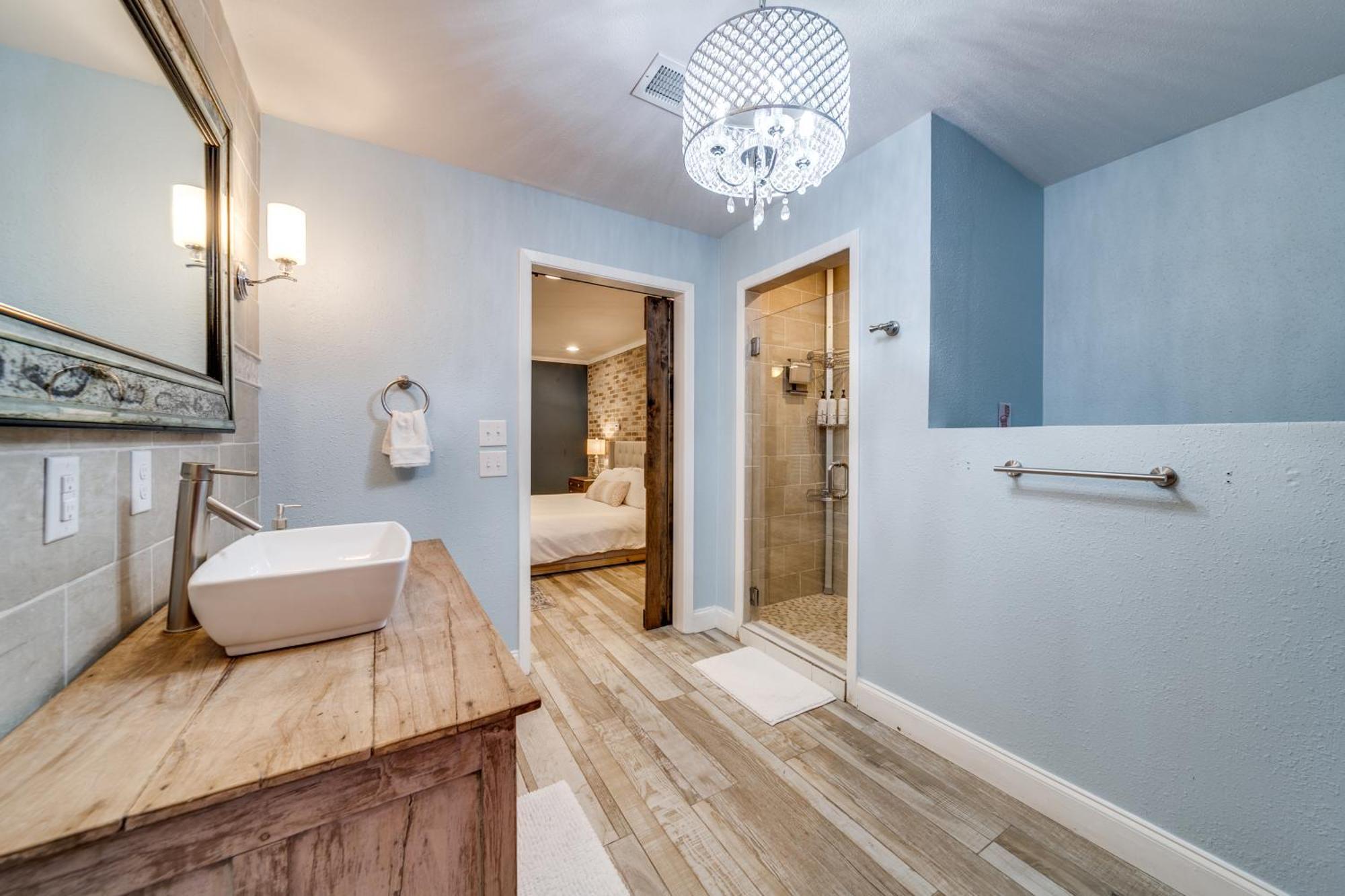 Charming Pet Friendly 4 Bdrm Home Mins To Main St And Wineries Fredericksburg Ngoại thất bức ảnh